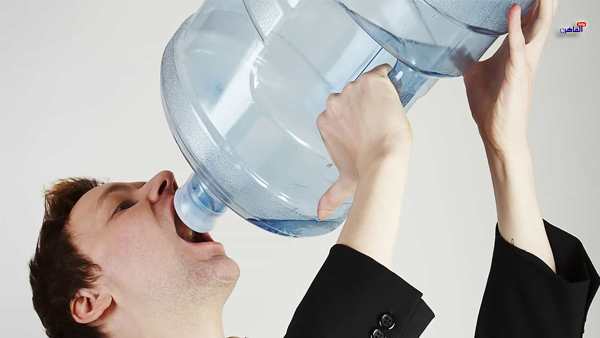 أضرار شرب الماء في رمضان بكثرة