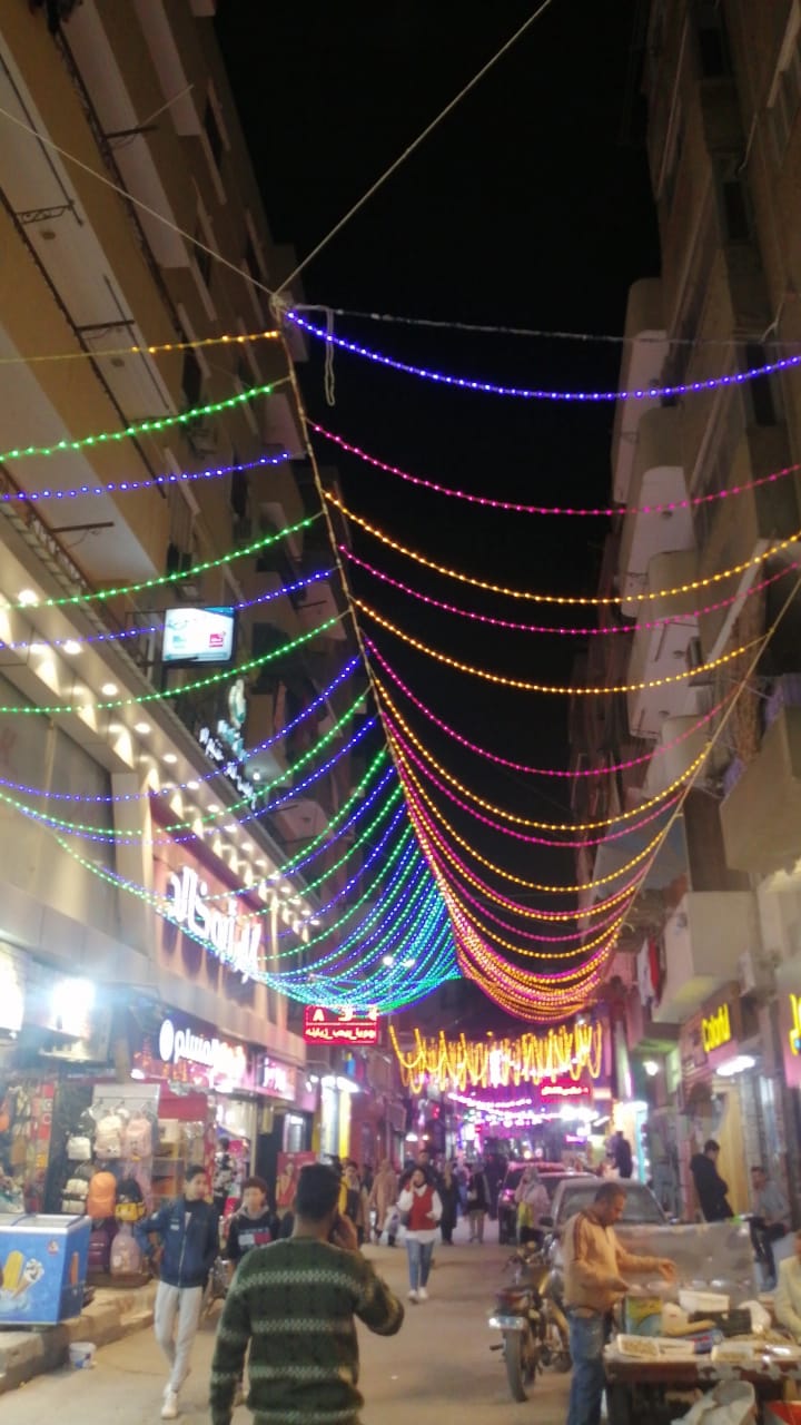 شوارع السويس تتزين لاستقبال شهر رمضان الكريم