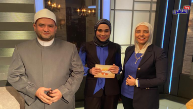أعمل إيه يفتح النيران على المشككين في فرض الحجاب